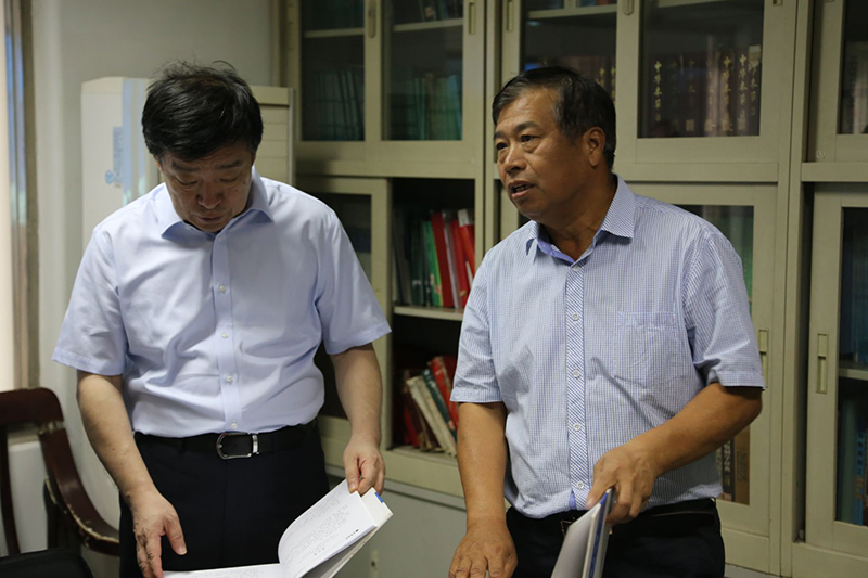 保定市委常委、紀委書記、監(jiān)委主任周省時來藥都制藥集團調(diào)研